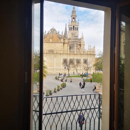 Luxury Apartment With Views To Alcazar, Cathedral And Giralda. Sevilla Eksteriør billede
